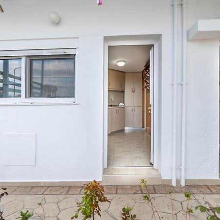 Springs Petronas Apartment Archangelos  Exterior foto